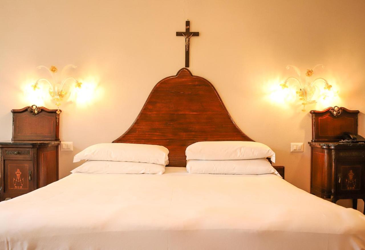 Borgo I Tre Baroni - Spa Suites & Resort Poppi Eksteriør billede