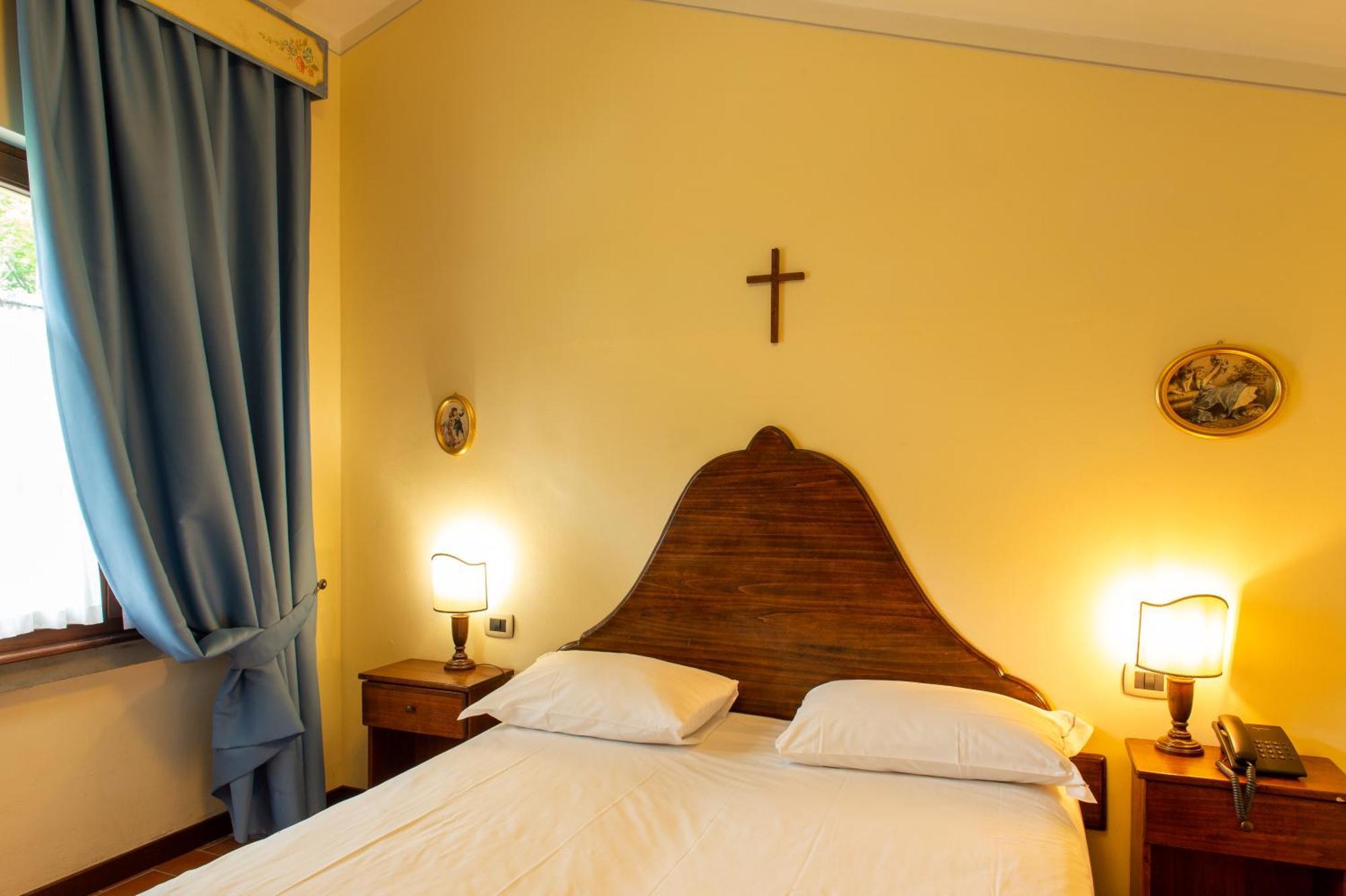 Borgo I Tre Baroni - Spa Suites & Resort Poppi Værelse billede